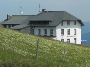Belchenhaus neben der Bergstation