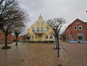 Die alte Apotheke, jetzt Bücherei