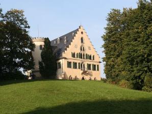 Schloss Rosenau