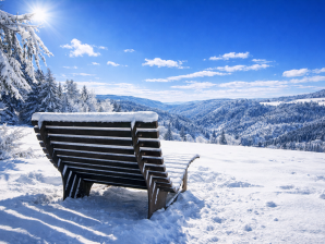 Schenkenzeller Sonnenliege (auch "Waldsofa" genannt) mit Blick ins Kinzigtal