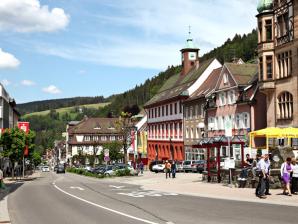 Marktplatz mit Rathaus