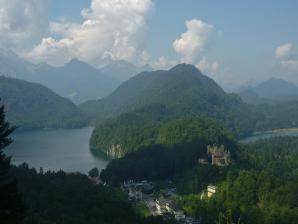 Schloss Hohenschwangau und Alpsee