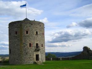 Aussichtsturm auf der Hohenburg
