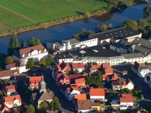 Jagdschloss und Farbenfabrik in Veckerhagen