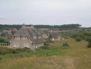 Reet-gedeckte Häuser sind typisch für die Insel