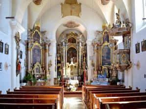 Innenansicht der Pfarrkirche