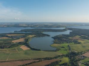 Luftbild von Jabel und umgebenden Seen im Mecklenburger Seenland