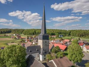 Katholische Kuratiekirche Maria Himmelfahrt in Rothmannsthal