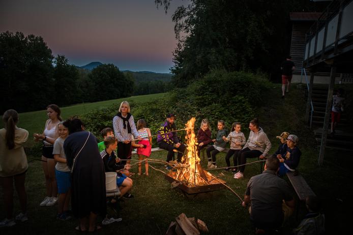 Lagerfeuer am Abend im ZirkelsteinResort