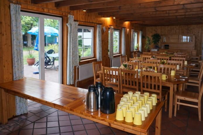 Esszimmer - jede Gruppe hat in der Regel einen eigenen Ess- und Tagesraum