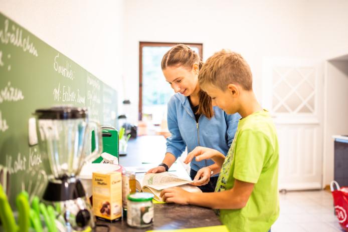 Unsere Naturscheune mit versch. Projekten zur gesunden Ernährung