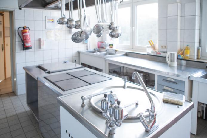 Voll ausgestattete Großküche