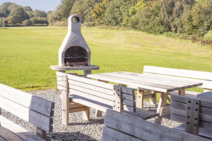 Terrasse mit Grillmöglichkeit