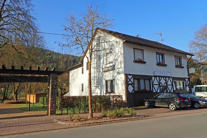 Unser Ferienhaus direkt am Kurpark in Buchen