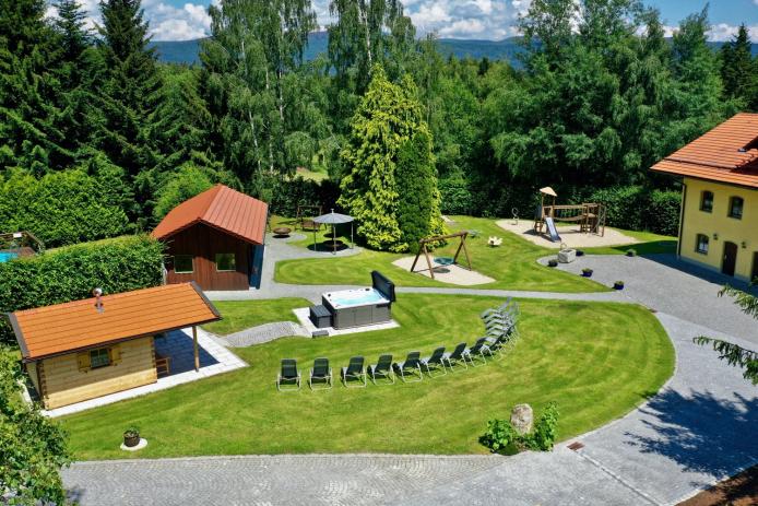 Herrliches Parkgrundstück