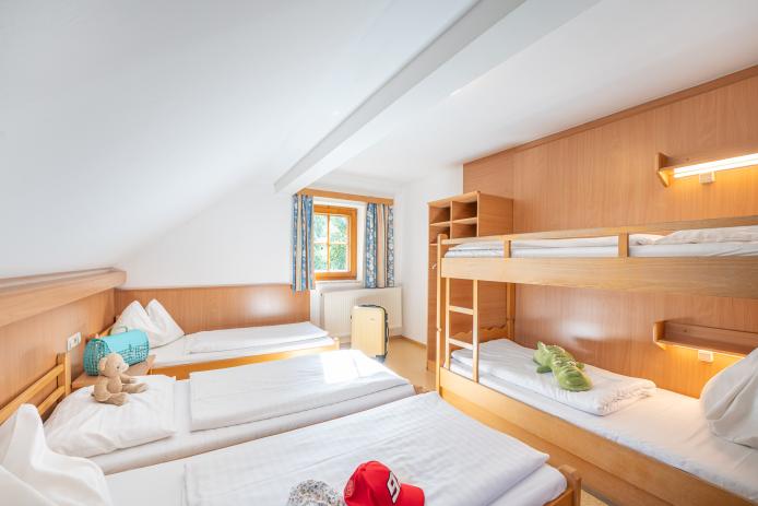 Familienzimmer 25