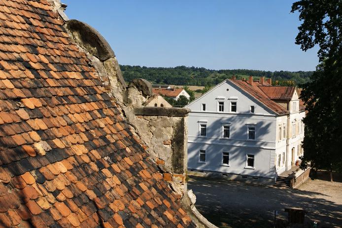 Blick vom Schloss zum Gutsverwalterhaus