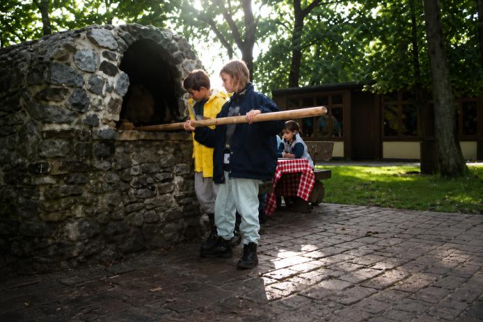 Brotbacken im Steinbackofen