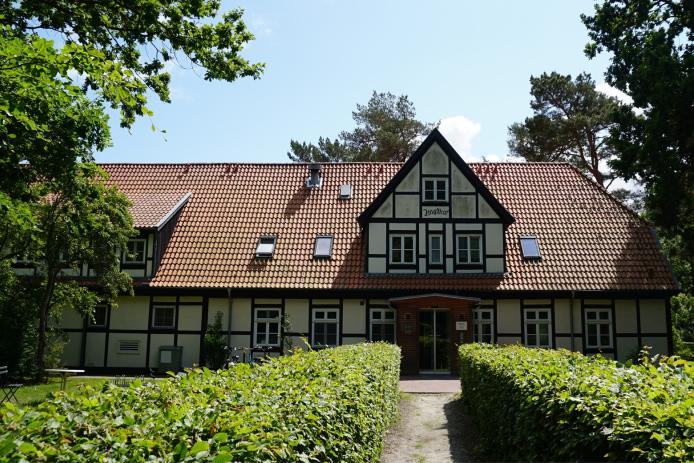 Hauptgebäude des Zingsthofes