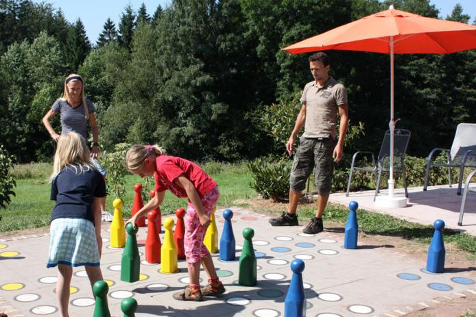 Großzügiges Außengelände und viele Spielmöglichkeiten