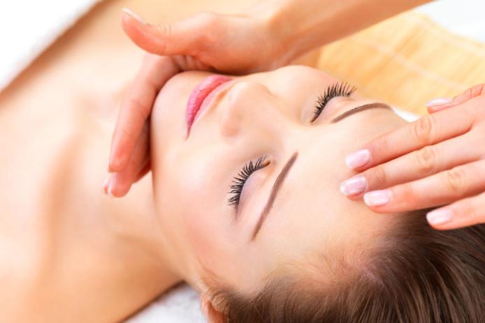 Umfangreiches Massage- und Kosmetikangebot