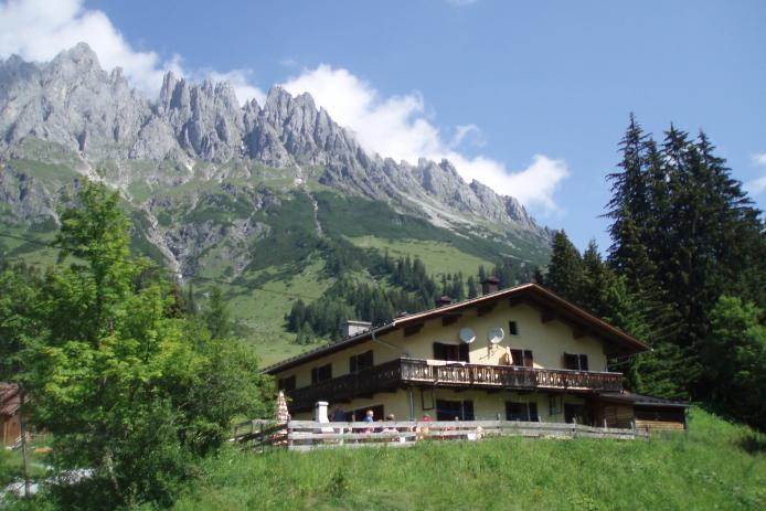 Selbstversorger Hütte Berghof am Hochkönig - 45 Betten in 11 Zimmern