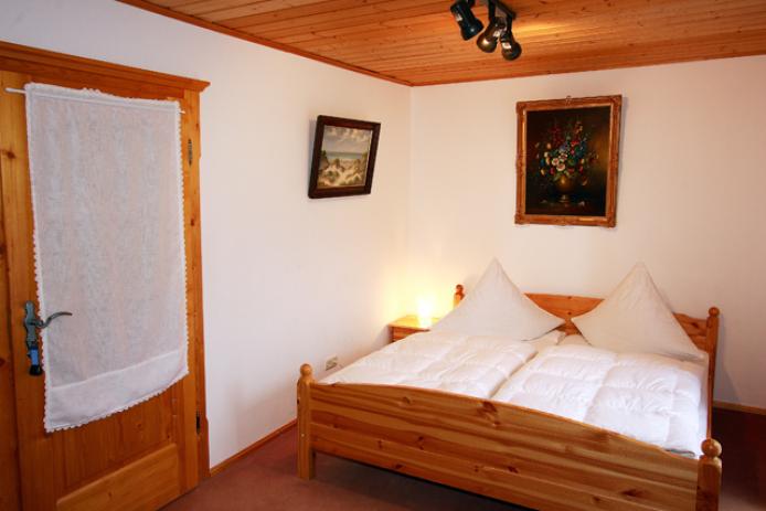 4 Bettzimer, 1 Doppelbett sowie 1 Stockbett