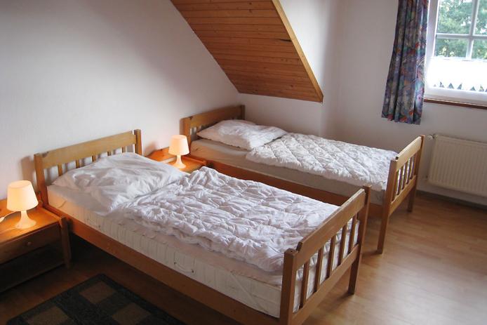 Die Betten können auch zusammen gestellt werden für Ehepaare
