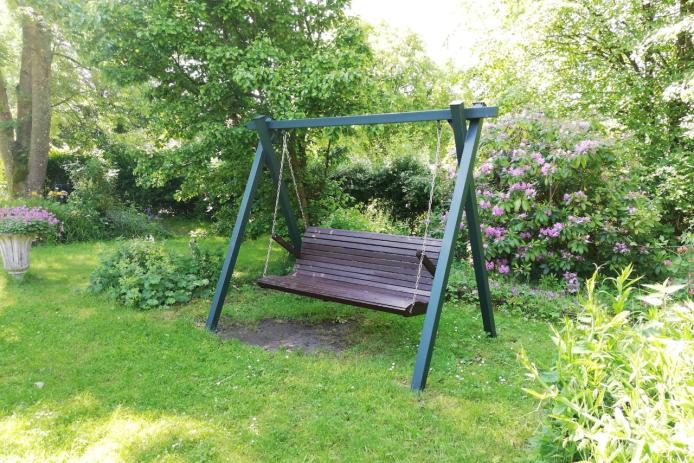 Gruppenhaus mit großem Garten