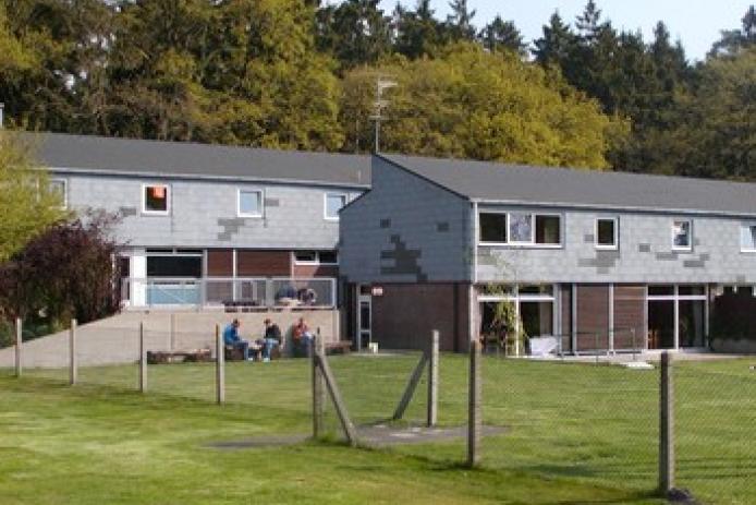 Der Nord- und Südflügel des Haupthauses