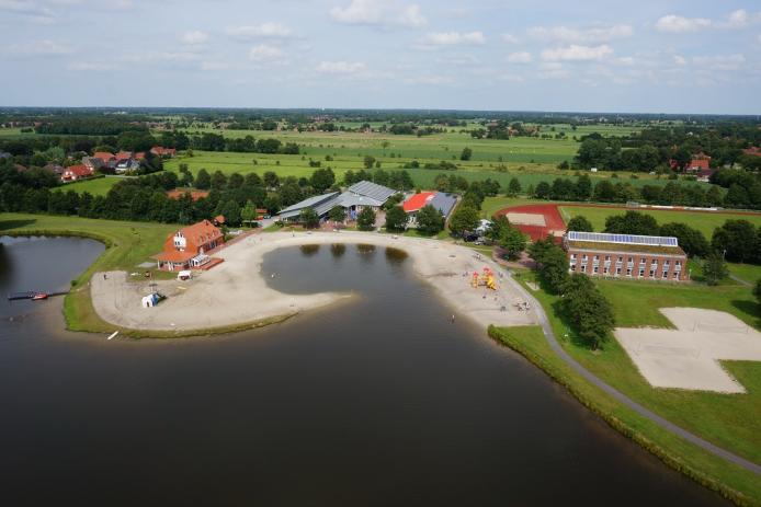Der Ferien- und Sportpark in Ihlow aus der Vogelperspektive