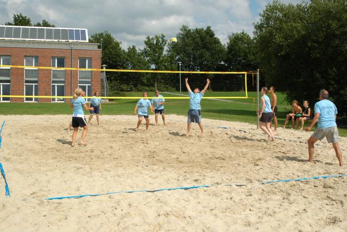 Volleyballplatz direkt am Haus!