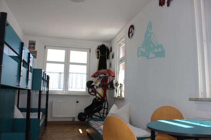 oder mit Leihgaben von Thüringer Kinder und Jugendsportvereinen