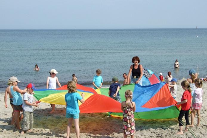 Schwungtuch am Strand