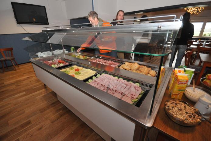 auf Wunsch mit Caterer