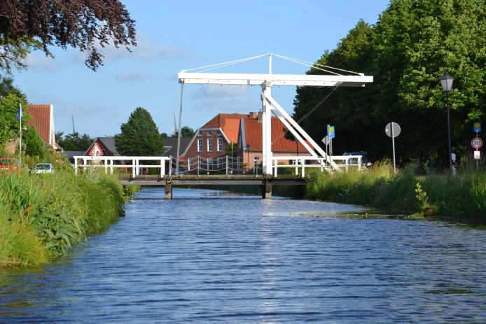 Westgroßefehn - direkt am Kanal gelegen