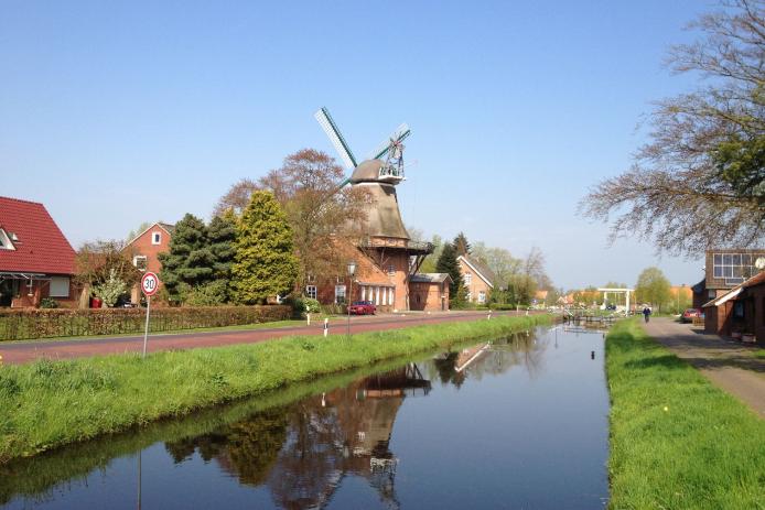 Direkt an der Deutschen Fehnroute