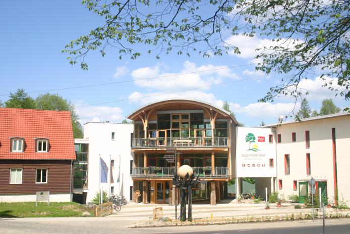 Wald-Solar-Heim "Tor nach Eberswalde" von Lanke kommend