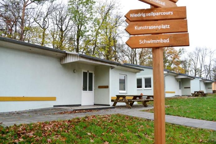 4 Bungalows mit Heizung Kat. II