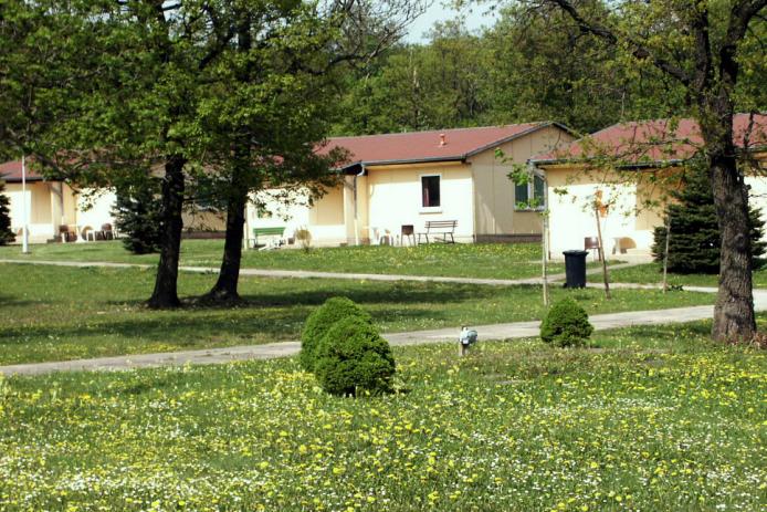 31 Sommerbungalows Kat. IV