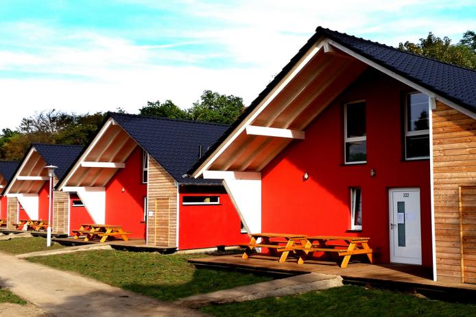 4 Bungalows mit Heizung Kat. Ia (21 Betten)