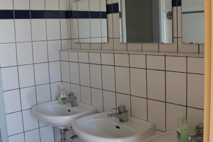 Sanitär Haus 2 (Frauen&Männer)