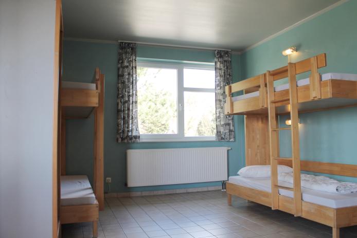 6-Bett-Zimmer mit Dusche/WC