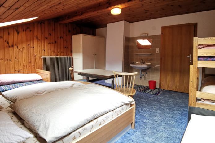 6-Bettzimmer