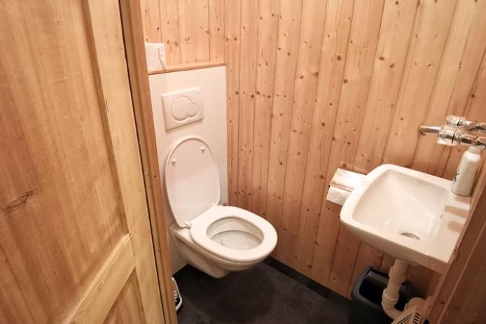 Separates WC