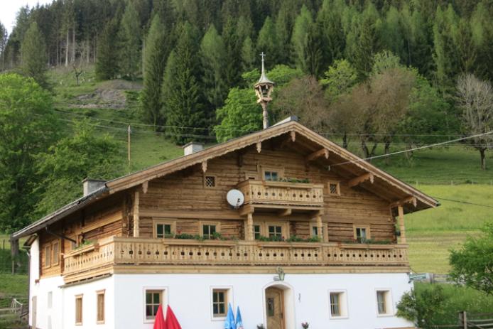 Außenansicht Hütte