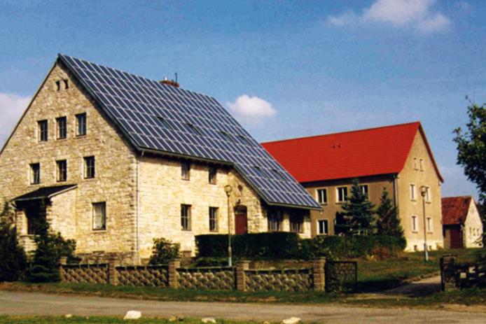 Weißes und Graues Haus