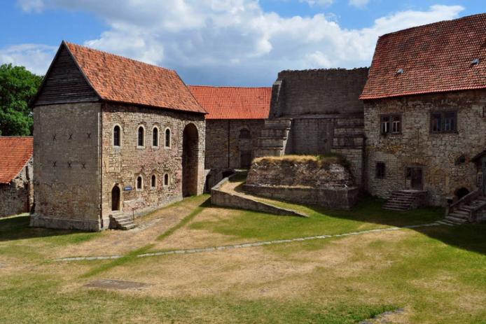 Mittelalterliche Kernburg