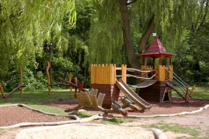 Kinderspielplatz auf dem Gelände
