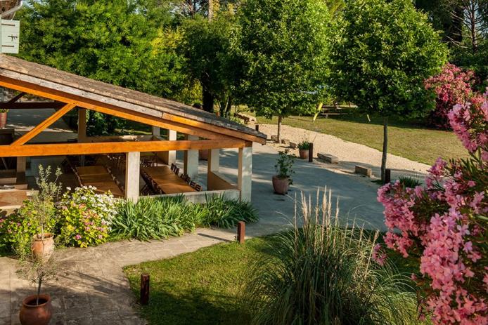 Gruppenhaus mit überdachter Veranda